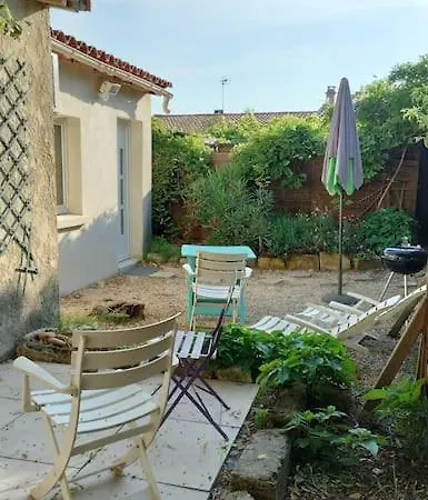 Maisonnette En Provence Climatisee, Wifi, Parking Arles Exterior photo