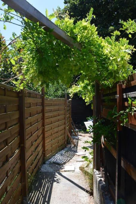 Holiday home Maisonnette En Provence Climatisee, Wifi, Parking